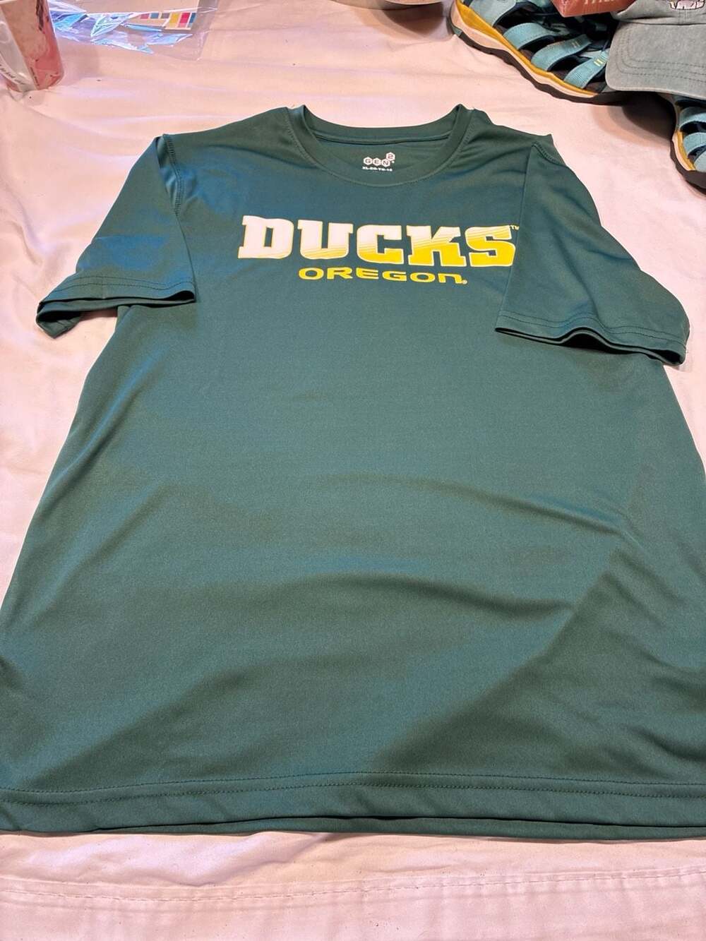 Gen2 Oregon Ducks Youth XL Green Performance T-Shirt